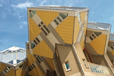 Les fameuses maisons cubes (kijk-kubus) imaginées par l'architecte Piet Blom. - Lawrence BANAHAN - Author's Image