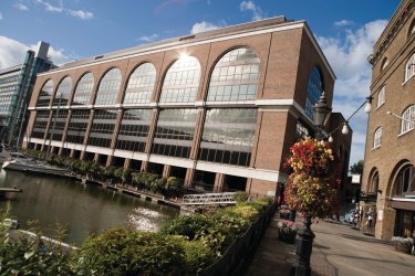 St Katharine's Dock. Lawrence BANAHAN - Author's Image
