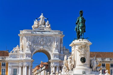 Statue équestre de João Ier sur la Praça do Comércio. Dennis van de Water - Shutterstock.com