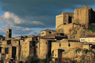 Village de Sorano. - Eric Martin - Iconotec