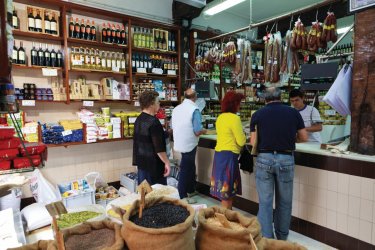 Épicerie dans le Casco Viejo. - Philippe GUERSAN - Author's Image