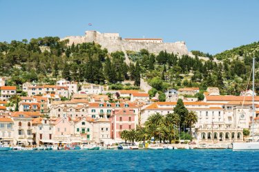 Ville de Hvar. - mbbirdy