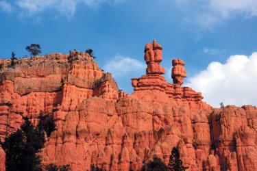 Le Red Canyon est sur la route qui conduit à Bryce Canyon. - Stéphan SZEREMETA