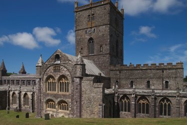 St.David's Cathedral - kodachrome25 - iStockphoto.com