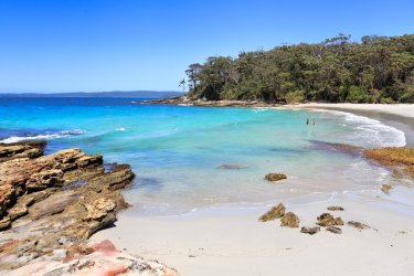Blenheim Beach, Jervis Bay. - Leah-Anne Thompson - Shutterstock.com