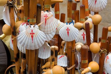 Bâtons de pèlerin. - LLUCO - Shutterstock.com