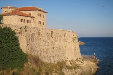 Vieille ville d'Ulcinj et ses remparts - Stéphan SZEREMETA
