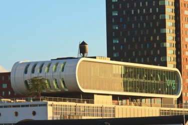 Nederlands Fotomuseum. Lawrence BANAHAN - Author's Image