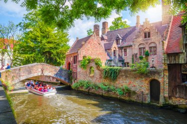 Visite de Bruges et ses canaux. - Olena Z - Shutterstock.com