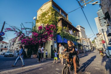 Rue Shalom Shabazi, dans le quartier de Neve Tzedek. - Fotokon - Shutterstock.com
