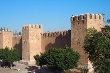 Anciennes tours et remparts historiques dans la ville de Taroudant. - Jakub Korczyk - Shutterstock.com