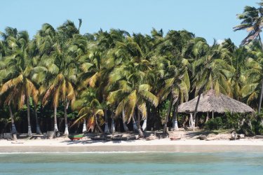 Plage des Cayes. - james74 - iStockphoto.com