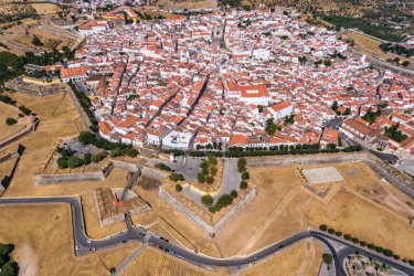 Vue aérienne d'Elvas. - Bureau de Promotion Touristique de l'Alentejo