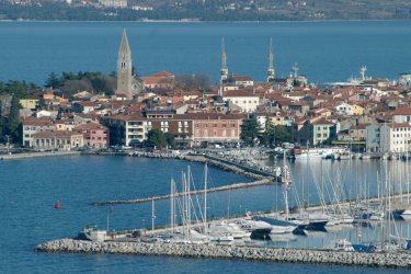 Vue générale d'Izola. - Stéphan SZEREMETA