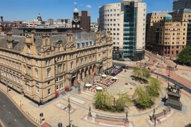 Leeds City Square. - Kelvinjay - iStockphoto