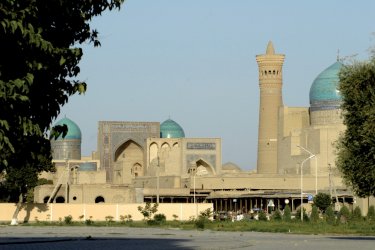 Minaret Kalon et madrasa Mir-i-Arab. - Jeff Jones - Iconotec