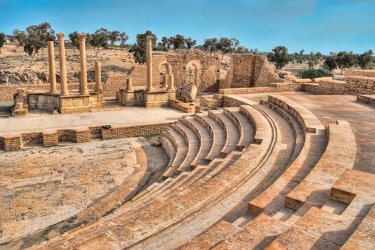 Amphithéâtre de Sbeïtla. - Eleaner - iStockphoto