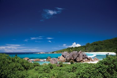 Plage d'Anse Cocos. Gerard Larose - Office du tourisme des Seychelles