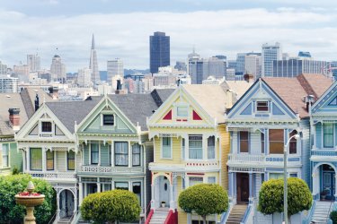 Painted Ladies, maisons victoriennes près d'Alamo Square. - Gregobagel - iStockphoto