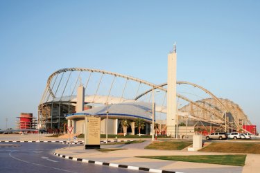 Mosquée d'Aspire Zone et stade Khalifa. - PaulCowan - iStockphoto.com