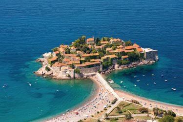 Sveti Stefan. - Vladimir Popovic - iStockphoto