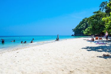 Plage de Koh Talu. Dmitry V. Petrenko - Shutterstock.com
