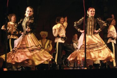 Spectacle cosaque au théâtre bouriate d'opéra et de ballet - Stéphan SZEREMETA