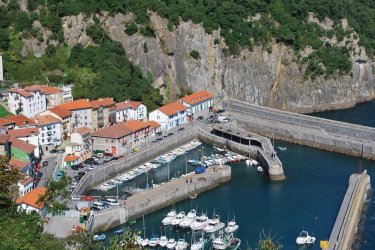Port d'Elantxobe. - Yvann K - Fotolia