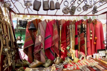Le marché de San Telmo à Buenos Aires. - Anne Hunecke - Shutterstock.com