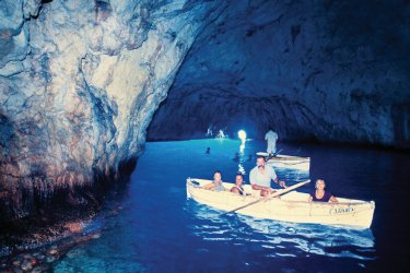 La grotte Bleue, piscine privée des empereurs romains et joyau touristique de l'île. - Azienda Autonoma Cura Soggiorno e Turismo Isola di Capri