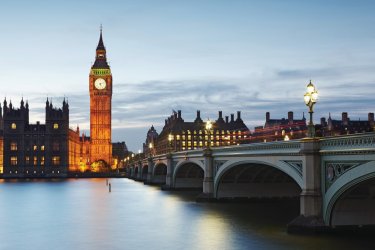 Big Ben et le Westminster Bridge. - Richard Taylor_4Corners_Sime_Photononstop