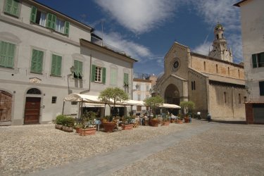 Cathédrale San Siro, San Remo. - Archive Agenzia in Liguria