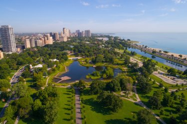 Lincoln Park. - Felix Mizioznikov - Shutterstock.com