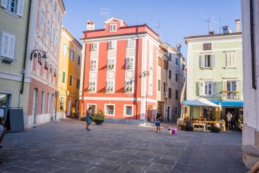 Vieille ville de Piran. - Anilah - Shutterstock.com