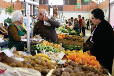 Fruits à vendre dans le marché couvert d'Olhão. - Maxence Gorréguès