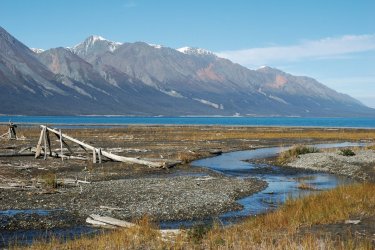 Lake Kluane depuis Silver City - brytta - iStockphoto.com
