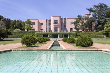 Museu Serralves. Carlos Neto - Shutterstock.com