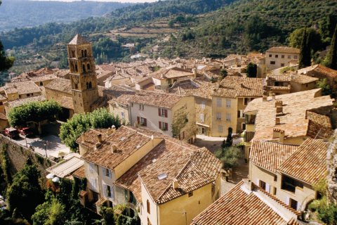 Moustiers-Sainte-Marie (© VINCENT FORMICA)