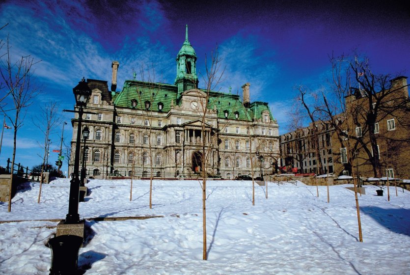<p>Hôtel de ville de Montréal.</p>