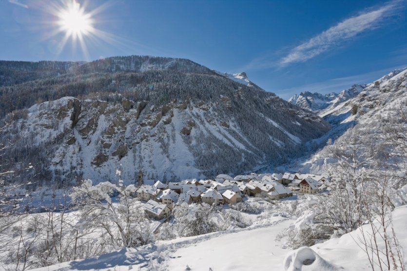 Le Guide Pratique Petit Futé Stations De Ski Alpes Maritimes - 