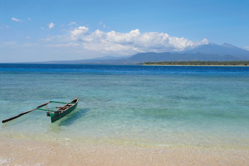 <p>Pirogue dans l'archipel des Gili.</p>