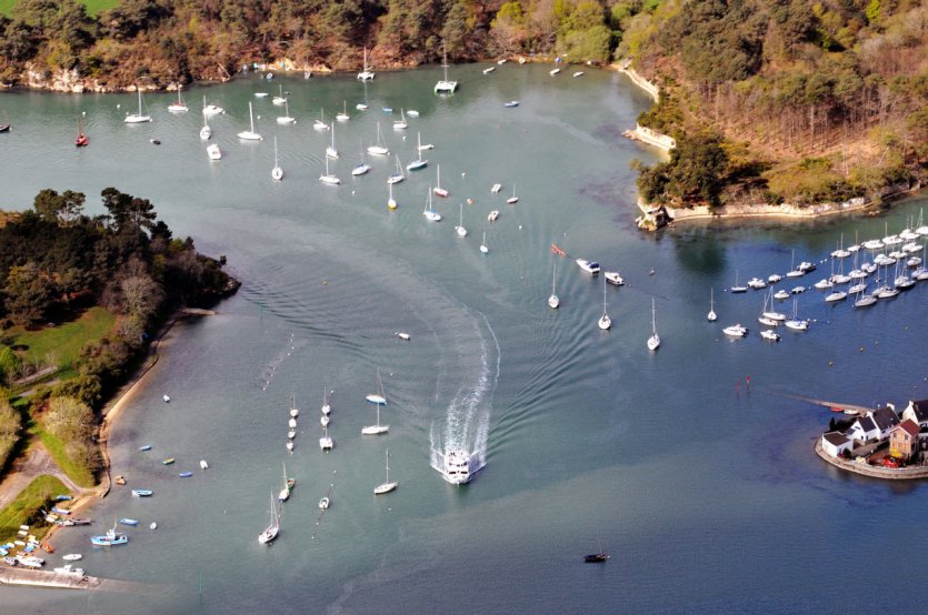 Navigation dans le golfe du Morbihan.