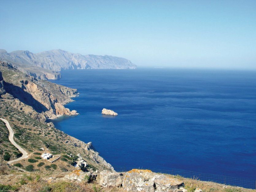 <p>Au-dessus la plage d'Aghia Anna.</p>