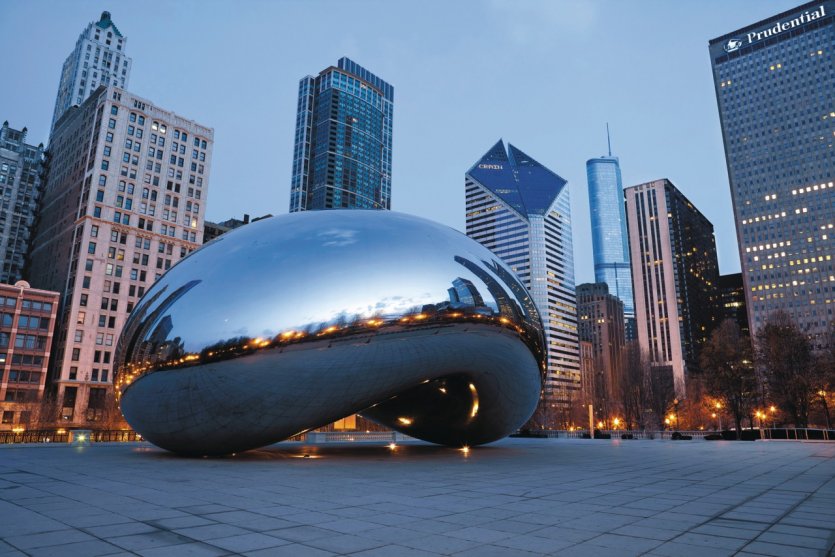 <p>La Cloud Gate, une statue publique dans le Millennium Park, construite par l'artiste Indien britanique Anish Kapoor</p>