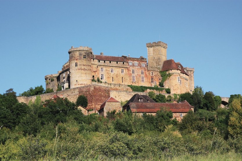 <p>Le château de Castelnau Bretenoux, Lot</p>