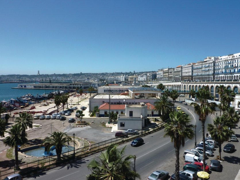 Alger-centre, front de mer.