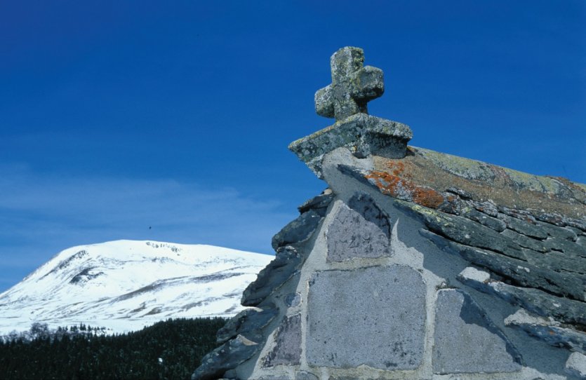 Chapelle dans la montagne