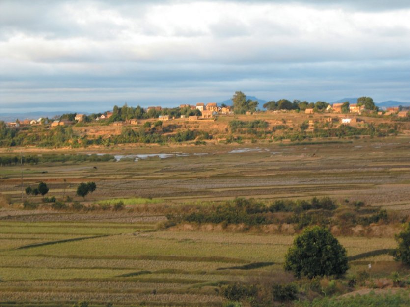 Madagascar Survol De Madagascar Guide Touristique Petit Futé - 