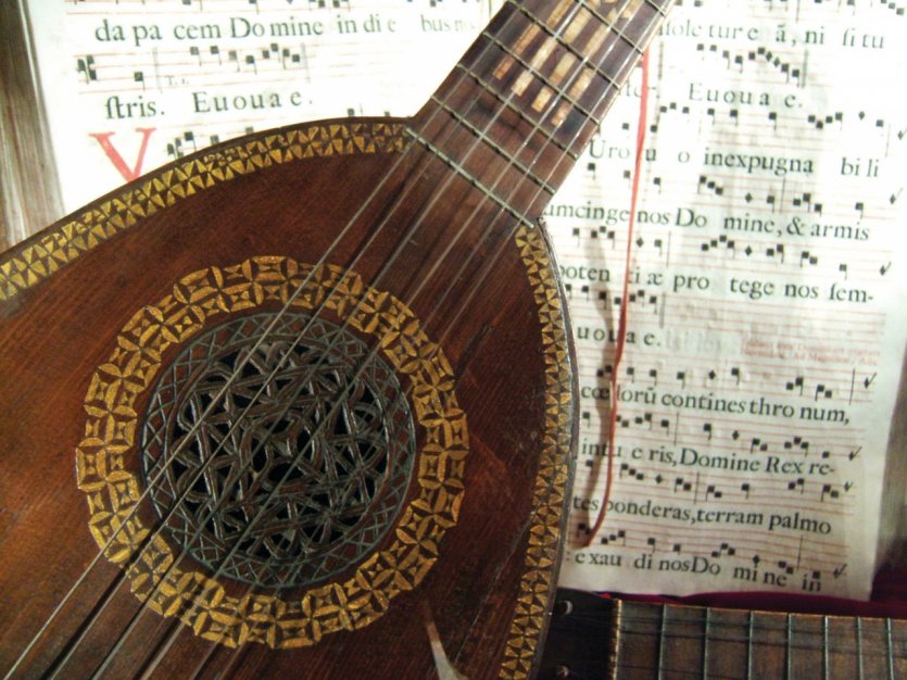 La mandoline est un instrument incontournable de la musique baroque.