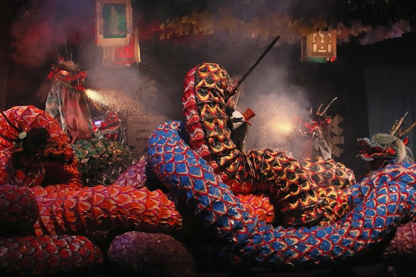 <p>Les serpents dragons du Iwami Kagura.</p>